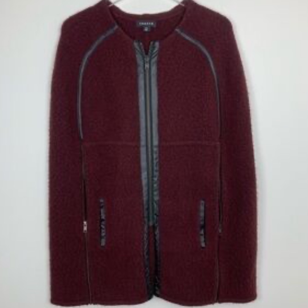 Trouvé Maroon Cape - Picture 5 of 5